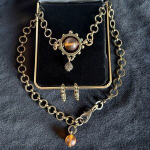 Copper with faux amber necklace and earring set ￼